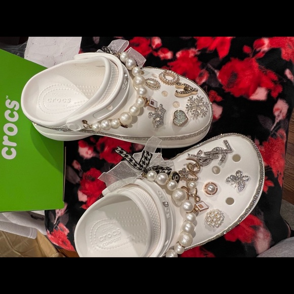 CROCS Shoes - Brand new planform crocs
